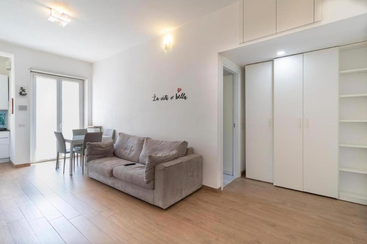 Charme & The City Apartment ميلان المظهر الخارجي الصورة