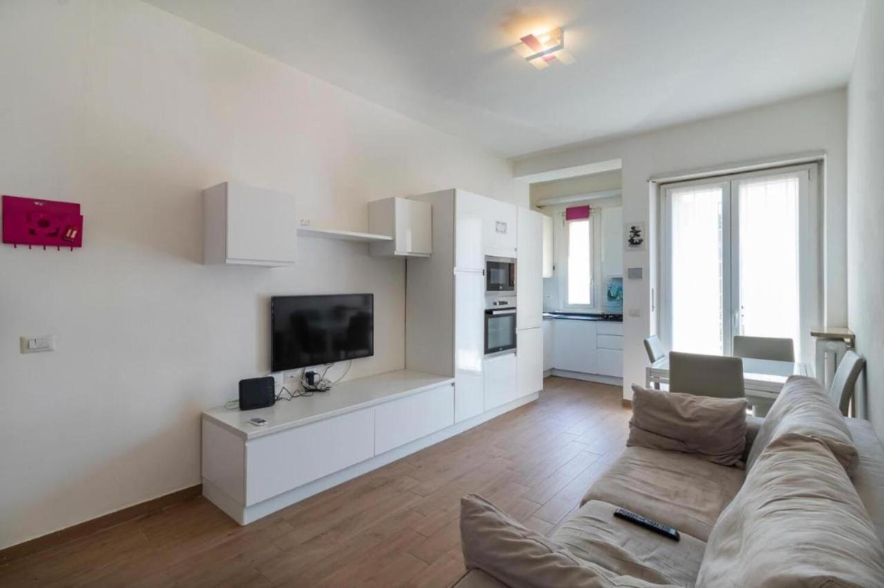 Charme & The City Apartment ميلان المظهر الخارجي الصورة