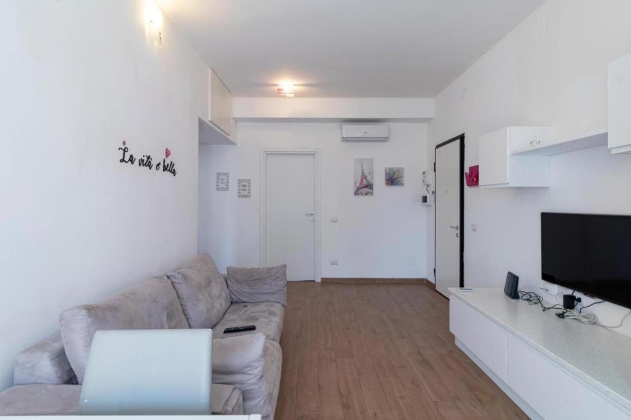Charme & The City Apartment ميلان المظهر الخارجي الصورة